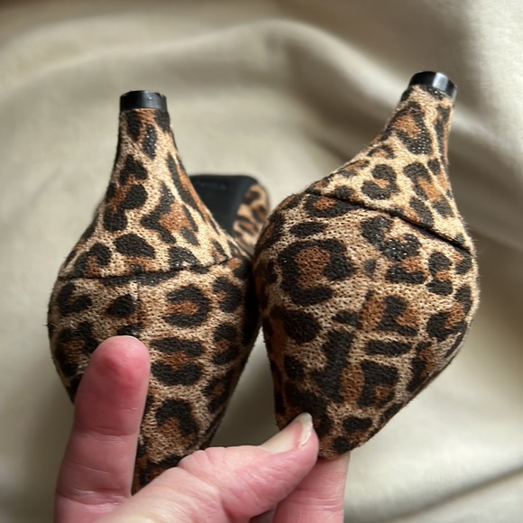 Aerosol Cheetah print heels - Picture 4 of 7